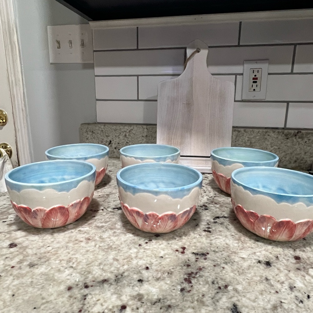 Fitz and Floyd “Flourish” Pattern Bowls - Set‎ Of 6 (Rare-Discontinued Pattern)